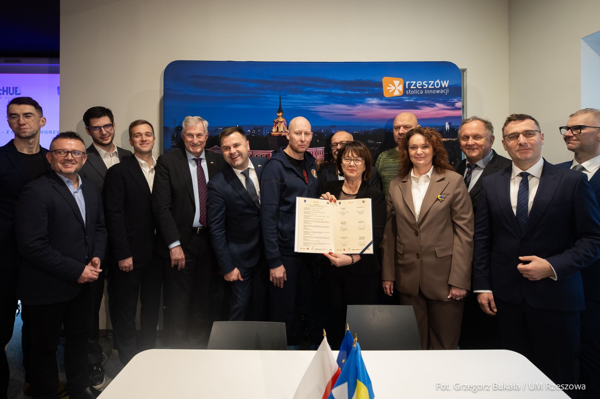 zdjęcie z konferencji Re: Hub, dotyczącej pomocy ofiarom wojny na Ukrainie w Rzeszowskim Urban Labie, fot. Grzegorz Bukała, Urząd Miasta Rzeszowa